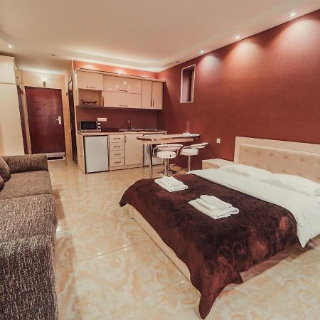 Apart Hotel Orbi Batumi Exterior photo