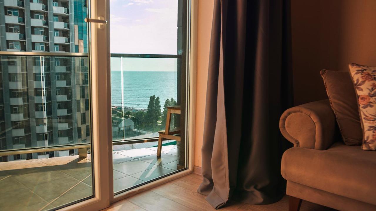 Apart Hotel Orbi Batumi Exterior photo